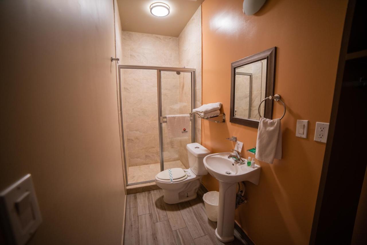 California Comfort & Suites Los Algodones エクステリア 写真