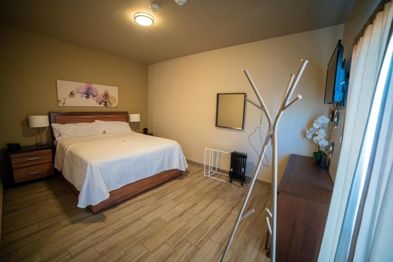 California Comfort & Suites Los Algodones エクステリア 写真