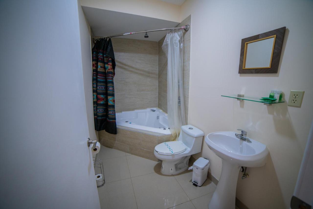 California Comfort & Suites Los Algodones エクステリア 写真
